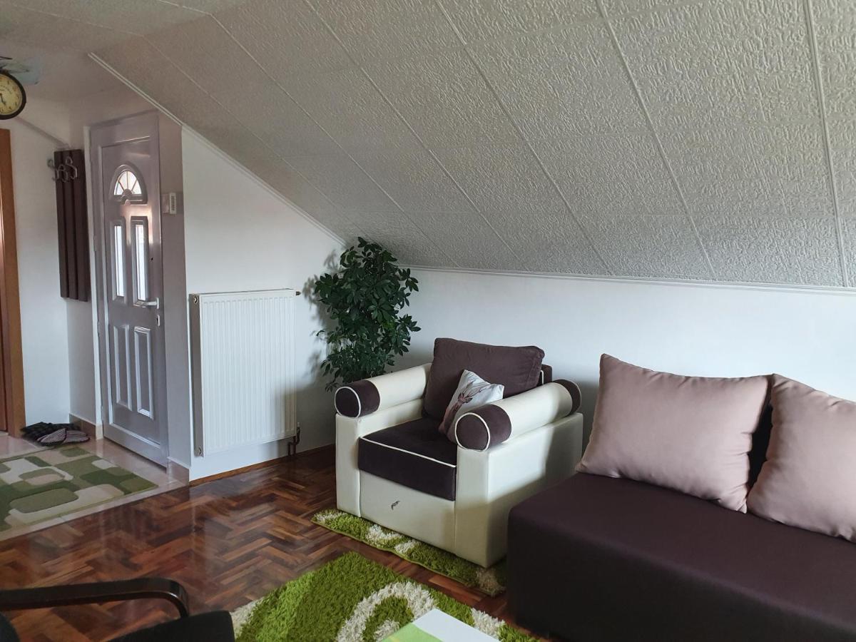 Fortress Apartments Ni Kültér fotó