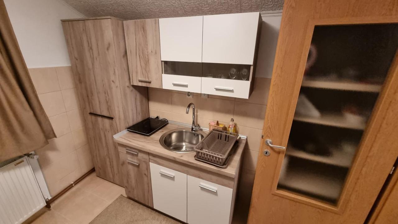 Fortress Apartments Ni Kültér fotó