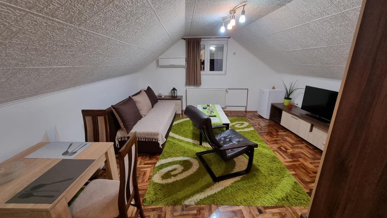 Fortress Apartments Ni Kültér fotó